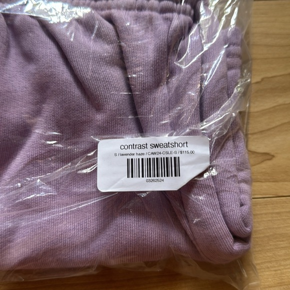 Camp Aspen Contrast Raglan Sweatshort - Picture 2 of 3